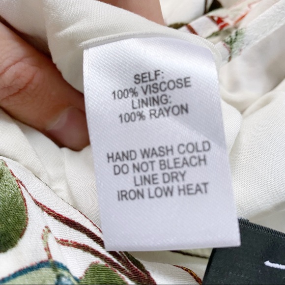 LULU’S Sprout and About White Floral Print Wrap Romper Sz Small - Picture 11 of 11